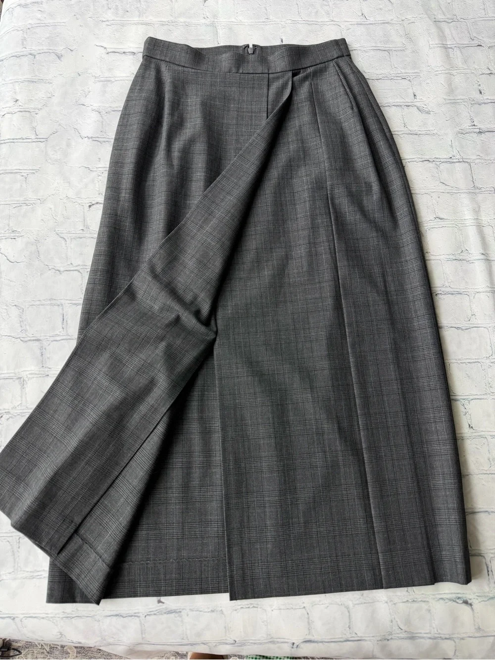 ✅ Uniqlo Gray Pleated Midi Skirt size S waist 26-27 in